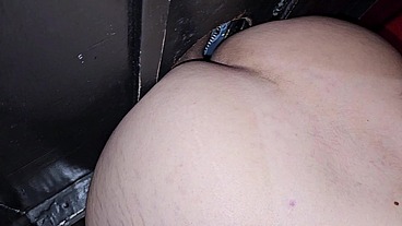 GLORY HOLE - EXPERIMENTANDO MAIS UM DOTADO GOSTOSO