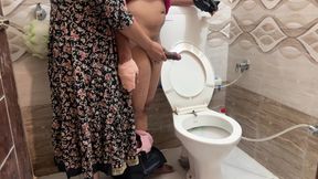 Step Stepmom Helping Her Injured Step Stepson to Wash and Seduced Him. Finally End up with Sucks His Cock, Before Getting Fucked