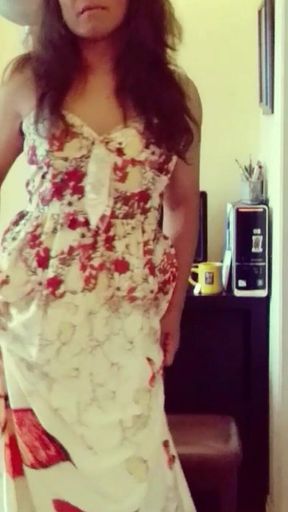 Classy Elegant - Maxi Flower Print Dress
