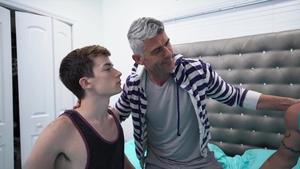 Family Dick: Innocent Boys Caught by a Pervy Pop