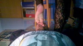 23 YOUNG KARINA STICK POINTED TOES AND SOLES IN MY THROAT