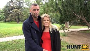 Loser hubby watches his pregnant wife