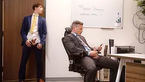 Steamy Office Encounter: Cristiano Derek Gets Naughty – JerkBuddies 18+