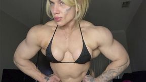 Julia Foery Is A MASSIVE Ball Of Muscle!