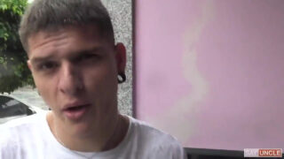 Bareback – salopes gays amateurs baisées dans le cul à cru