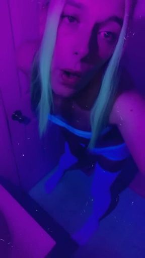 Sexy club girl you ants to fuck at the rave