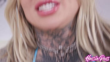 Blonde snowboarder Christina Savoy gags on big BBC