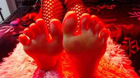 I want you to admire my feet..