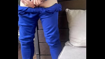 Guy filmed pissing in a glass (in front of his flatmate)