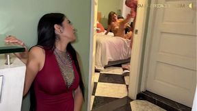 Wife with huge tits masturbates while husband fucks another woman - Melanie Caceres & FlorizabethQueen