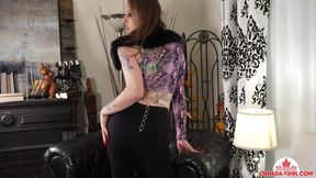 CANADA TGIRL Tattooed Canadian Trans Model in Stockings Strokes on Leather Couch