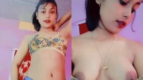 �"Shundori medium boob wali meye taar nijeke showcase korar blue film"�
