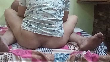 Having sex with Desi sexy Bhabhi.. She is very hot and sexy