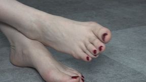 Yu Yu and her red and shiny nail polish
