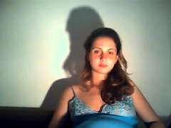 preggo girl in webcam