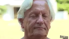 Delicious Amaris Teases with Erotic Movements Before Raunchy Blowjob Action