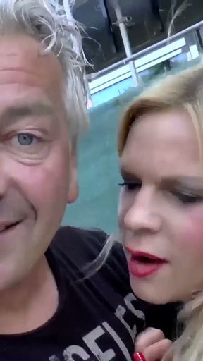 Mia de Berg liebt Sperma im Gesicht   Clip 1