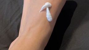 Moisturise my feet with me - size 7 female soles and white tips