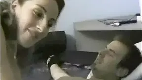 Paar Wird Bei Ihrem Ersten Dreier Mit Mami Gefilmt