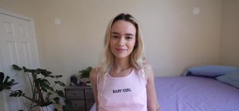 Khloe Kingsley’s Blonde Striptease Bang