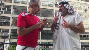 ajudei o habib sultao gringo a comer duas brasileiras em troca de um relogio