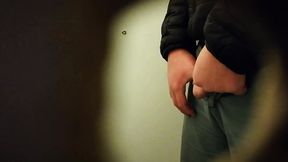 Espiando en ba&ntilde_os de la universidad VID 20170629 184517