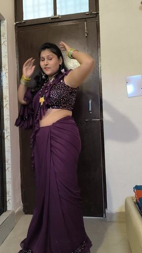 Desi Puja Bhabhi Nude Dance