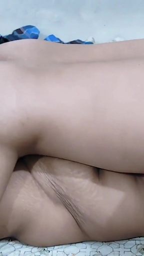 Desi Bhabhi fucking with me When her husband is abroad..Ahhh ufffff   Clip 1