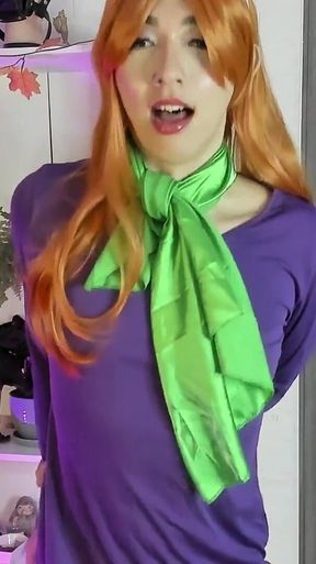 Puv Daphne Cosplay Burping Contest with Scooby