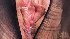 539 Sexy Beauty Raises Her Skirt for Your Mouth and Firm Stick!