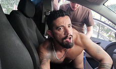 desconhecidos gozaram em mim no estacionamento