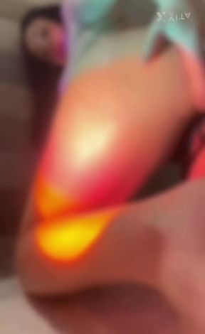 Curvy onlyfan shows off her big ass and natural tits