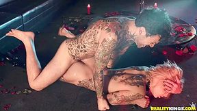 Bonnie Rotten Pitch Black Pole Dancer / 07.2.2019