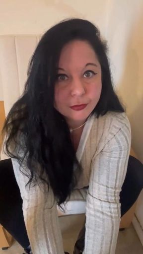 Mistress humiliates her husband on phone call