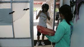 Domiciliario accepts a fuck in exchange for pizza l