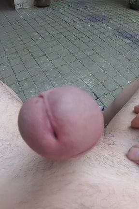 Tonny Maden: His Cock Is Simply Massive
