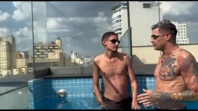 ELE ME CHAMOU PRA UM BANHO DE PISCINA EXCLUSIVO