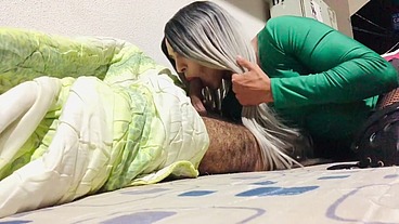 MORADOR DE RUA METENDO NO CUZINHO DA SAFADA NO MEIO DA RUA BÔNUS BASTIDORES
