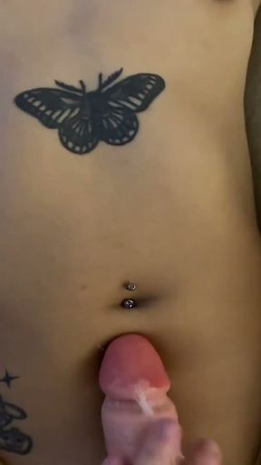18-year-old virgin couldn't handle a huge cock.   Clip 1