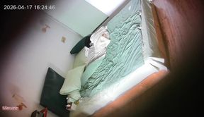 流出精品酒店偷拍 美女與野獸網紅級別明星臉高顏值白絲小仙女和醜男花式做愛