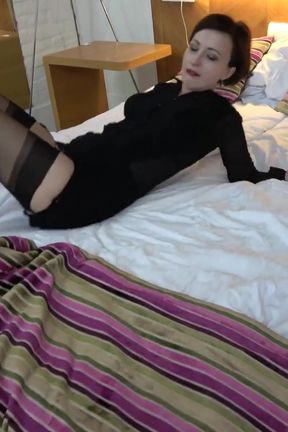 Wanilianna orgasms and pees