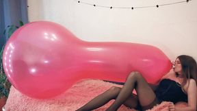 Cosette BTP's crystal pink Roomtex 36'' Longneck balloon - 1080p