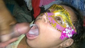 puta tomando leitinho de piroca