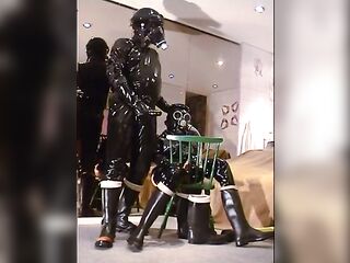 Roxina2003RetroRubberCouple260303.MPG