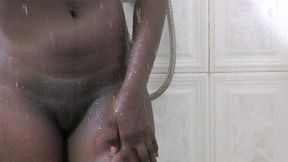 natural ebony big boobs shower