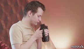 MARISKAX Playful filming with Giulia turns to fucking