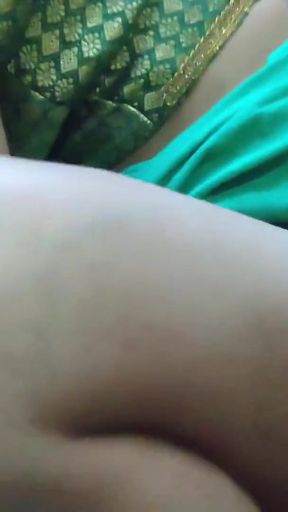 Padosan ke Sath suhagrat mangaya jab padosan ka pati bahar Gaya tha   Clip 1