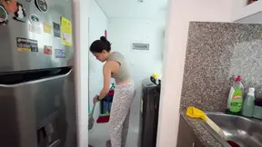 Two hot amateur lesbs tribing and fucking hard