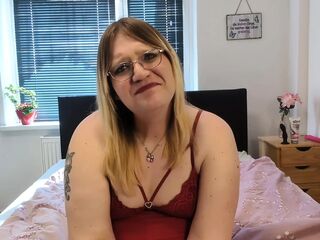 A bit of ass movie in a red mini costume – intensive anal episode with toys