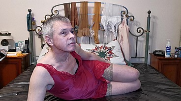 Sissy Slut Performs Web Cam Show for the first time – Simon Latexa Private Video